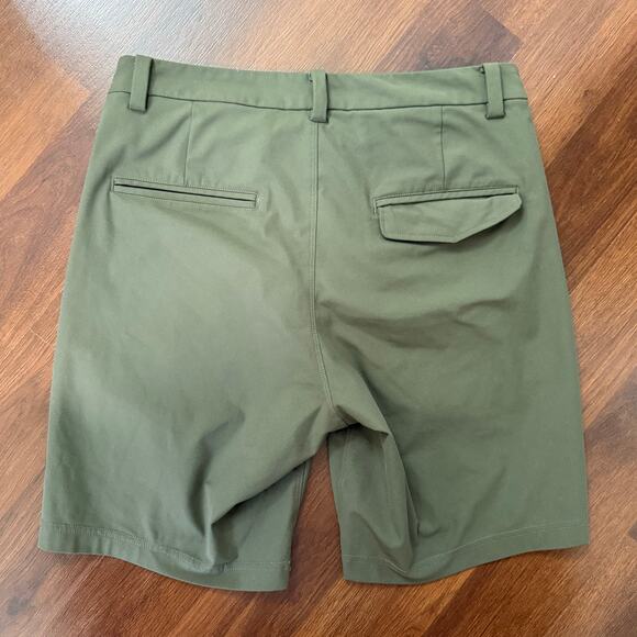 Lululemon Men's ABC Shorts 8.5" Flap Pocket Green Sz 32 Casual Golf Athleisure - Picture 2 of 7